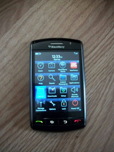 BlackBerry Storm 9530-1GB - preto